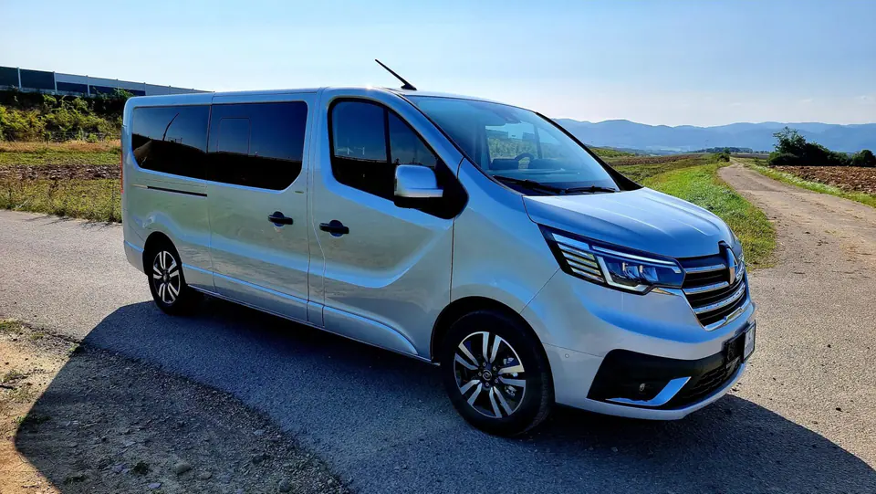 Renault Trafic Spaceclass 2021, fotografia 4