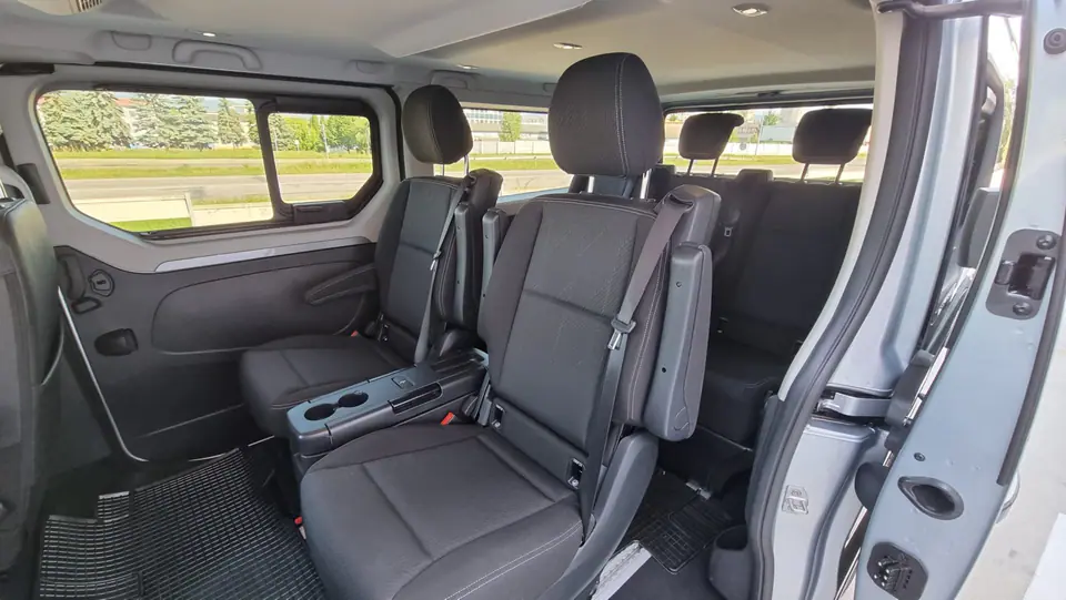 Renault Trafic Spaceclass 2021, fotografia 7