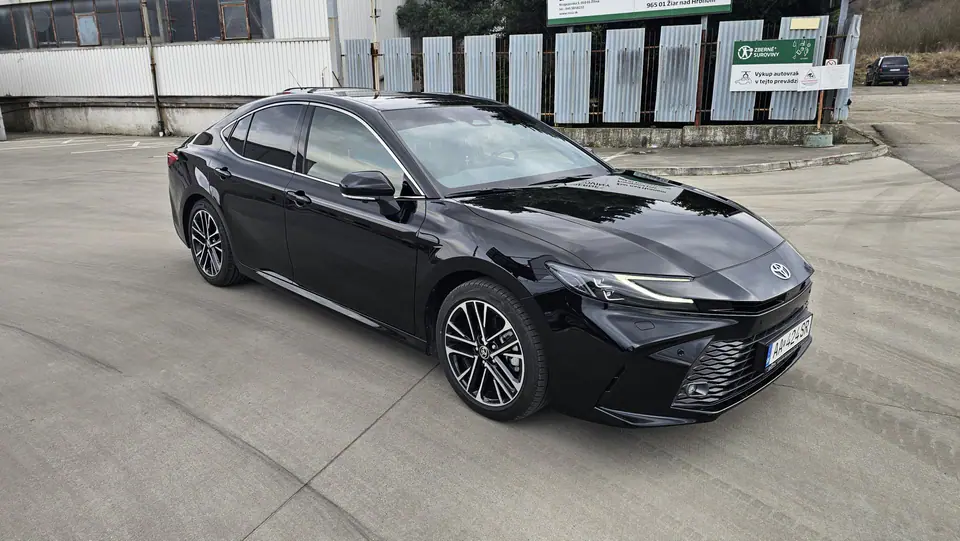 Toyota Camry 2026, fotografia 4