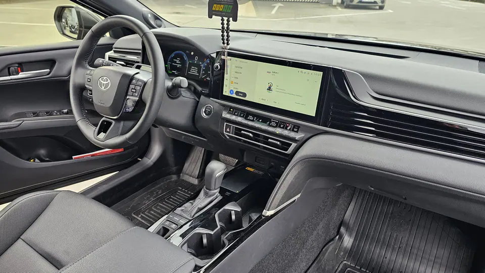 Toyota Camry 2026, fotografia 7