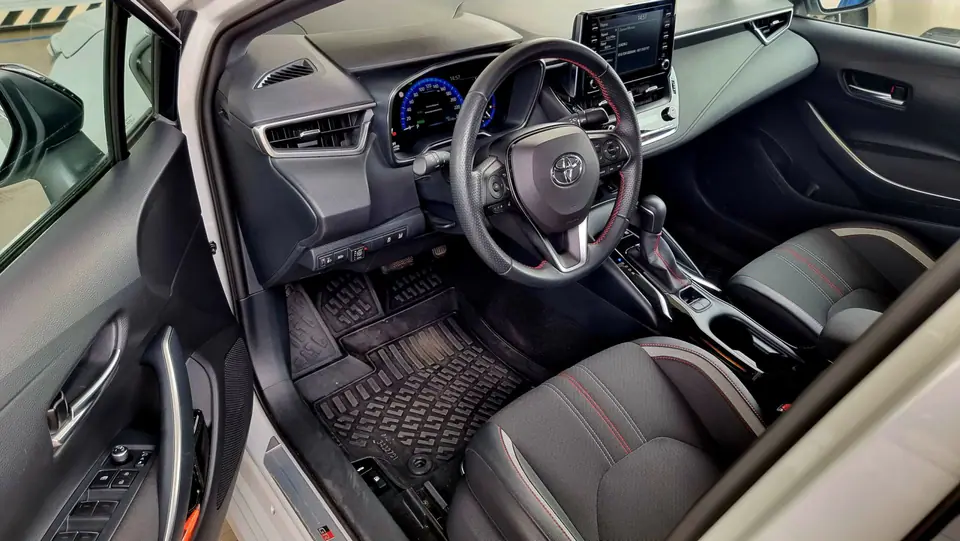 Toyota Corolla GR 2022, fotografia 5