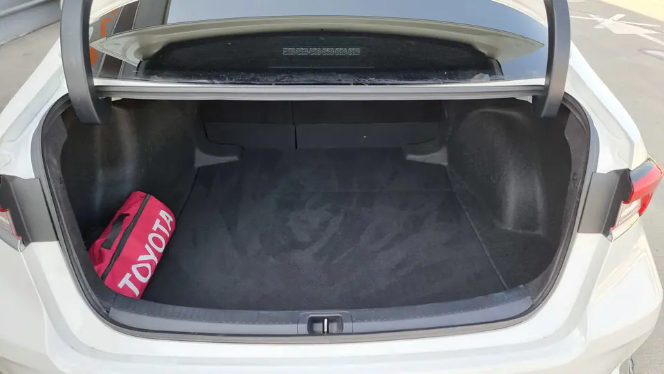 Toyota Corolla Sedan 2022, fotografia 8