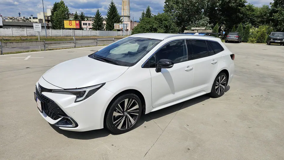 Toyota Corolla TS 2025
