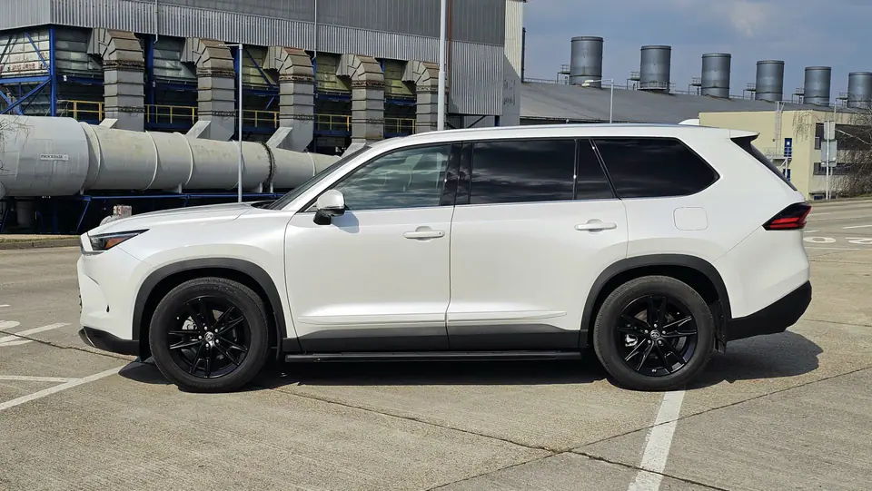 Toyota Grand Highlander 2025, fotografia 2
