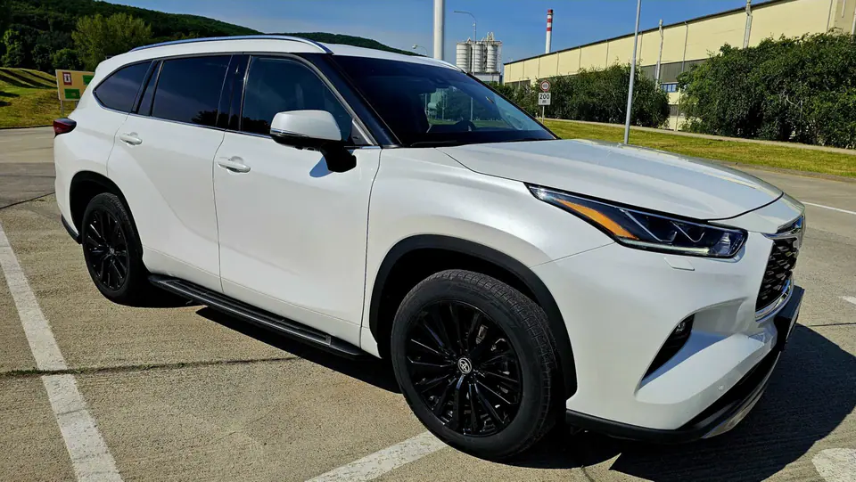 Toyota Highlander 2025, fotografia 4